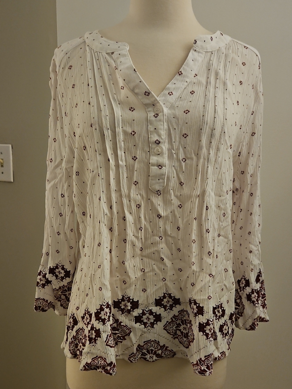 Women's Cream And Crimson Printed Pintuck Peasant Top - Fun2Fun